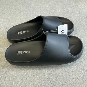NEW 32 Degrees Cool  Women's 7.5-8.5 Black Cushion Slide Sandals